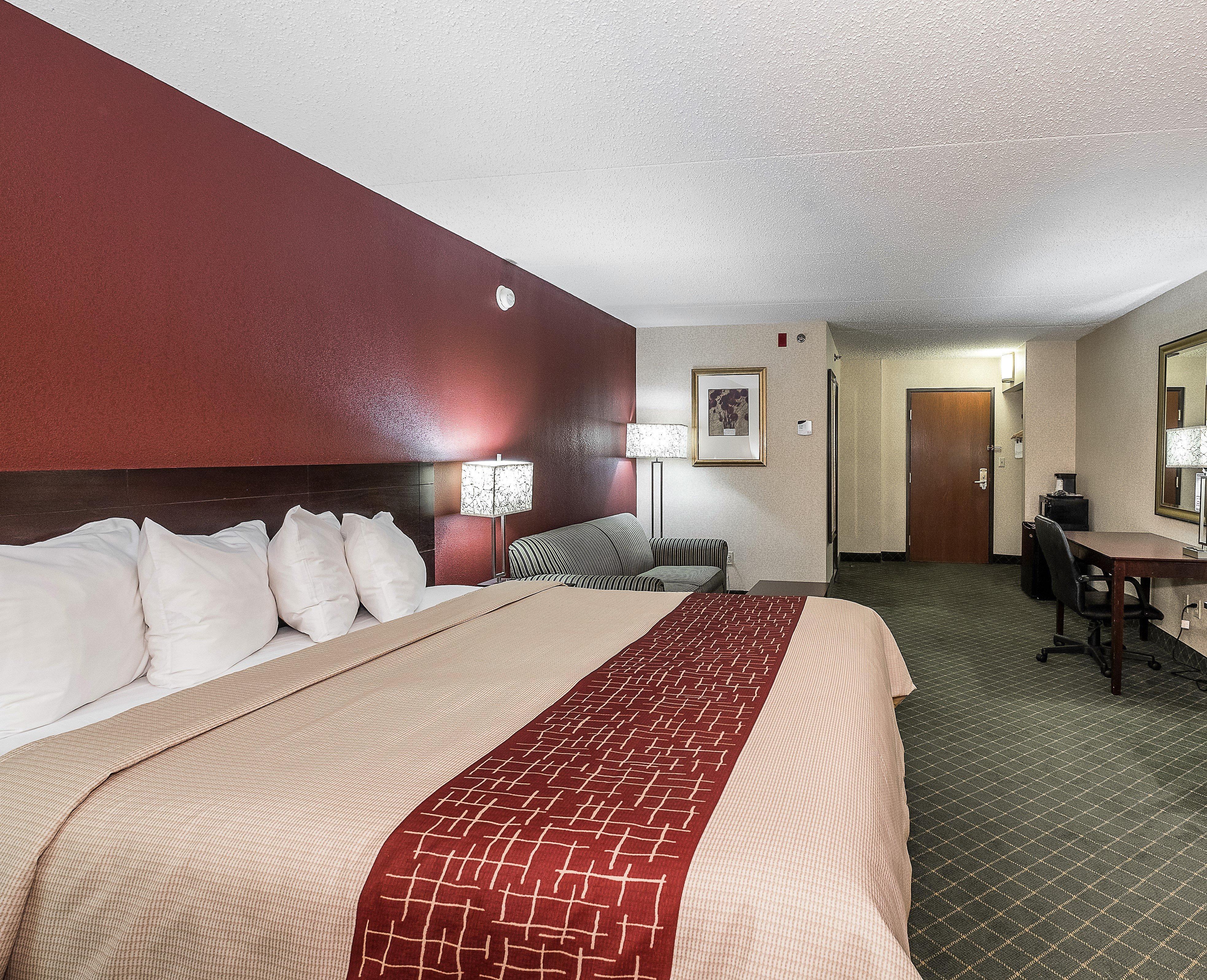 Red Roof Inn Hartford- New Britain Bagian luar foto