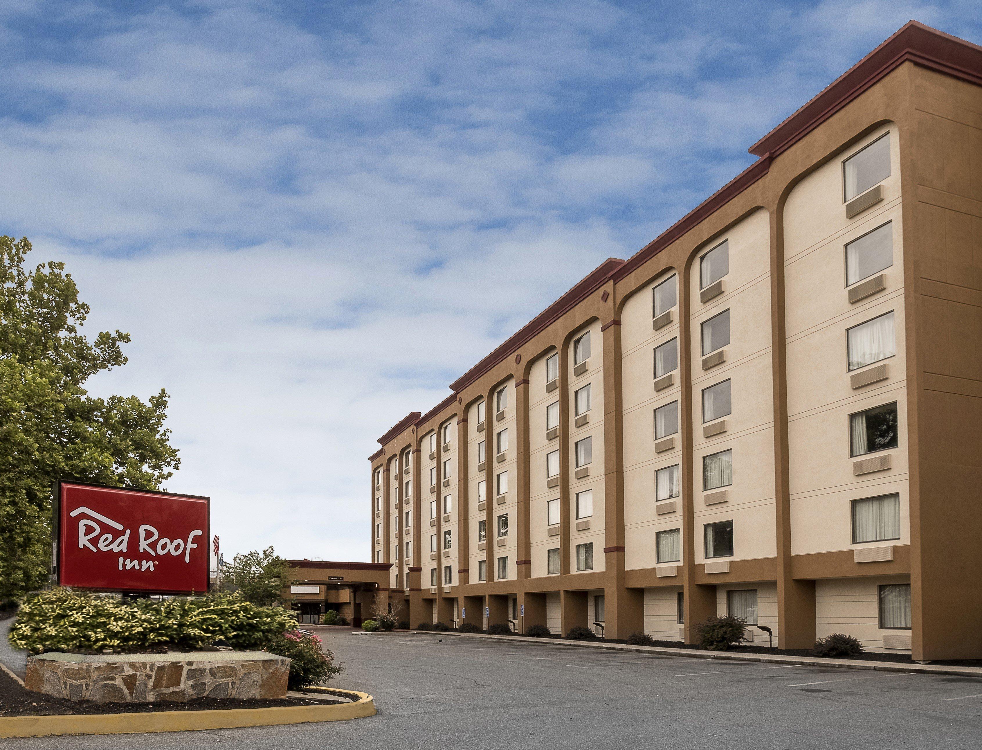 Red Roof Inn Hartford- New Britain Bagian luar foto
