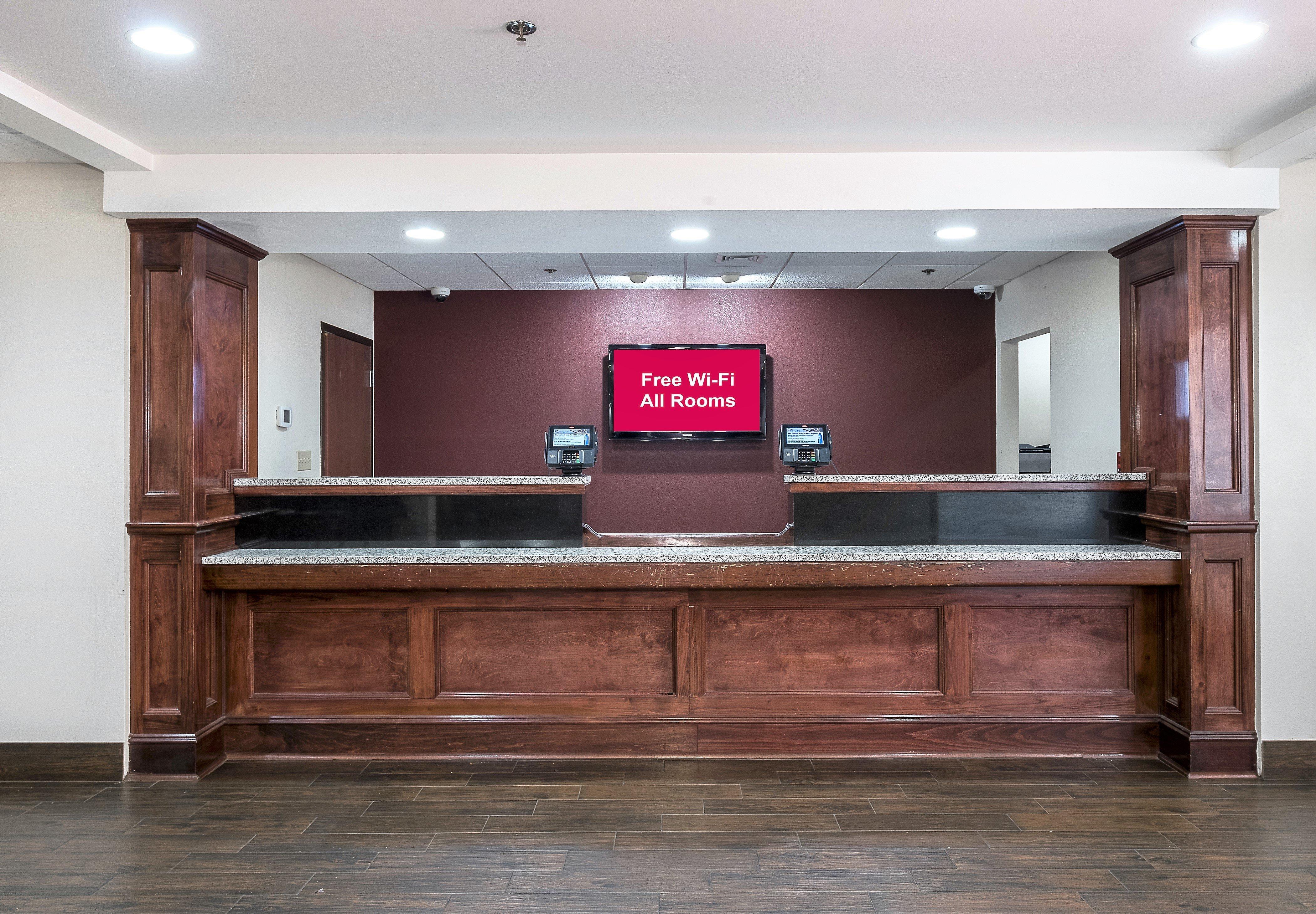 Red Roof Inn Hartford- New Britain Bagian luar foto