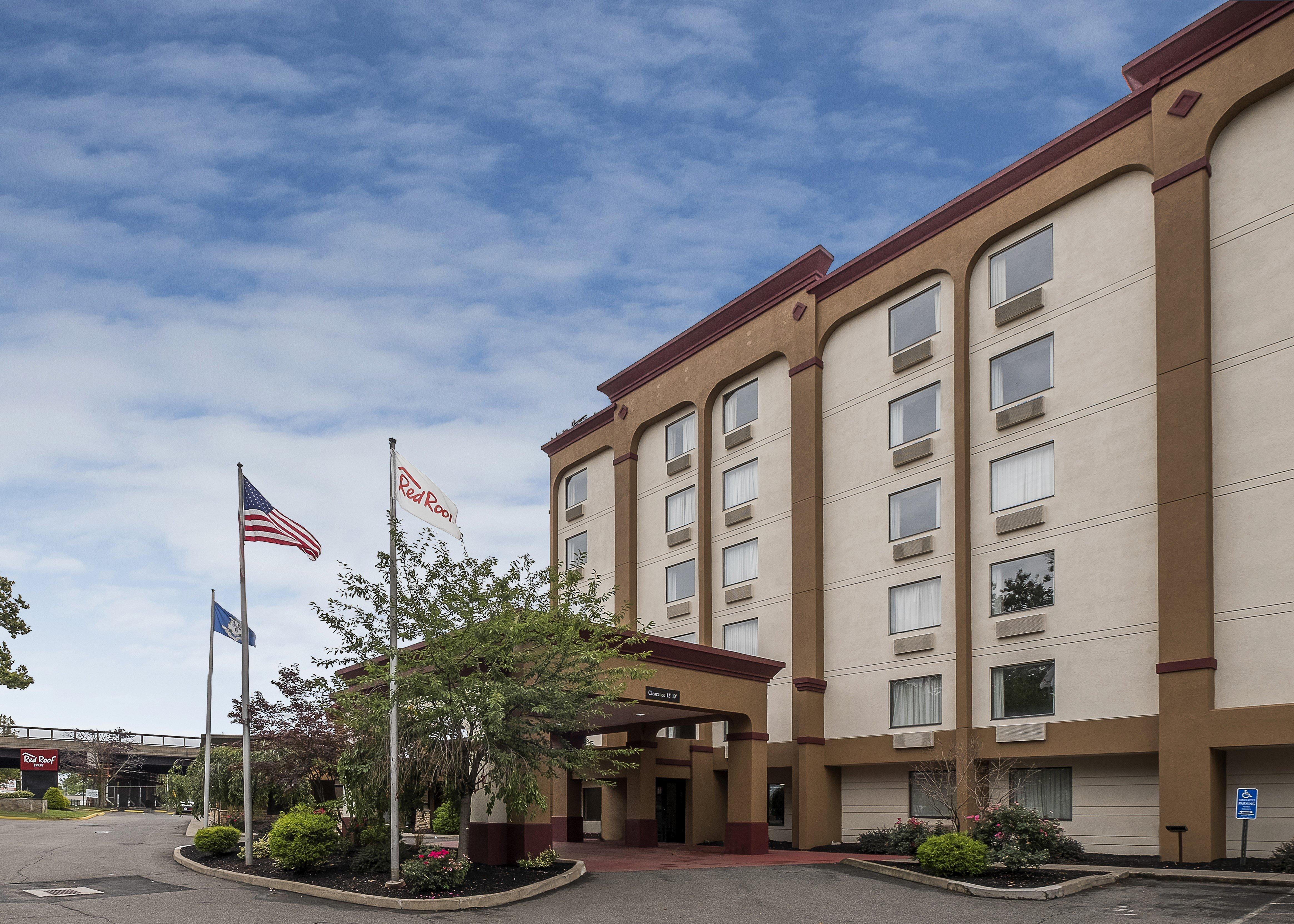 Red Roof Inn Hartford- New Britain Bagian luar foto