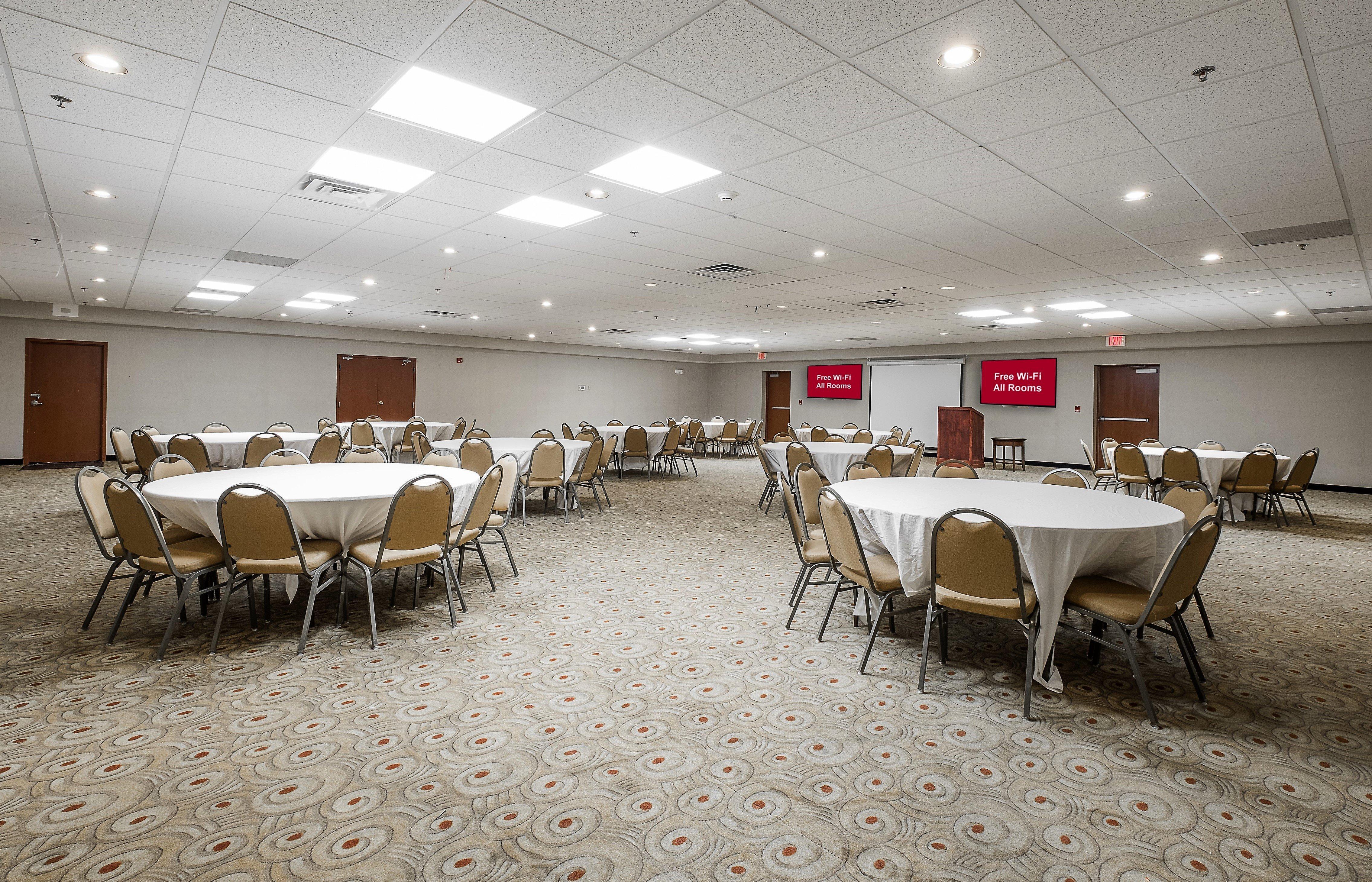 Red Roof Inn Hartford- New Britain Bagian luar foto