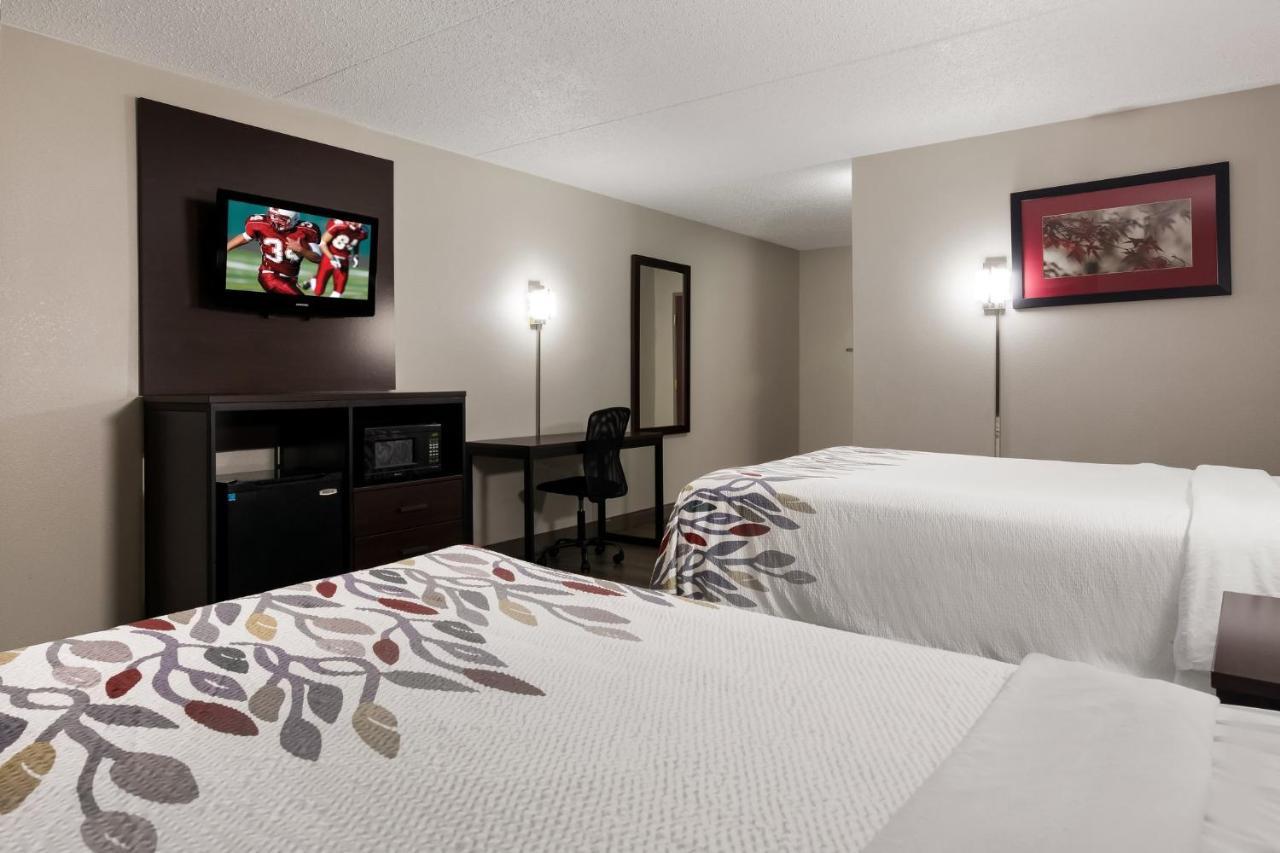 Red Roof Inn Hartford- New Britain Bagian luar foto