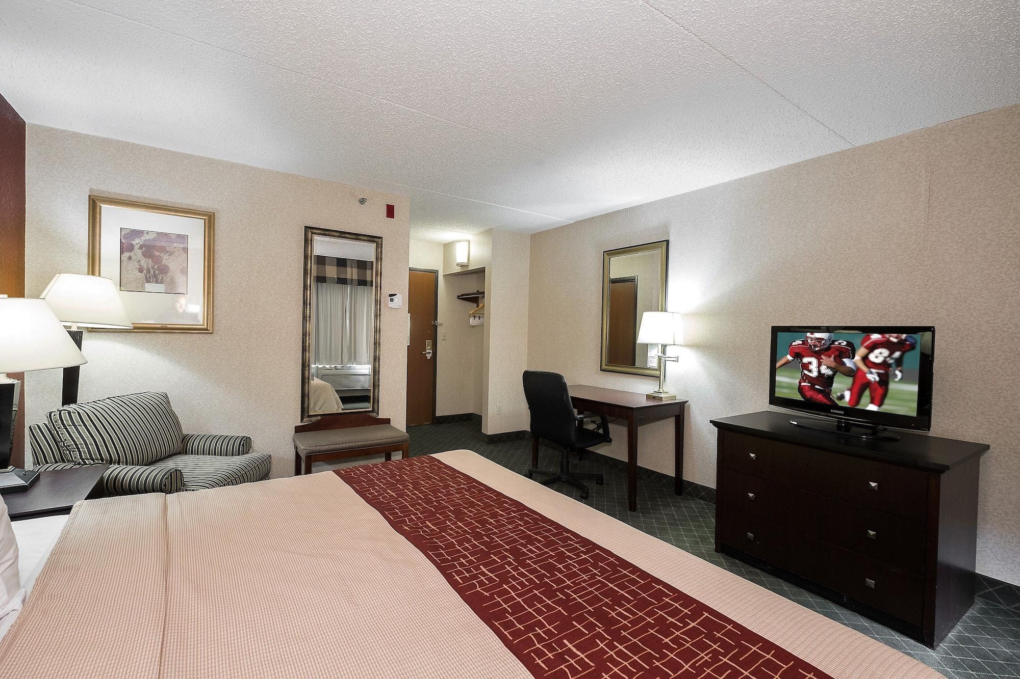 Red Roof Inn Hartford- New Britain Bagian luar foto