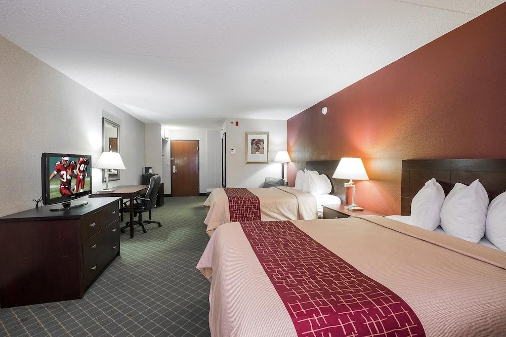 Red Roof Inn Hartford- New Britain Bagian luar foto