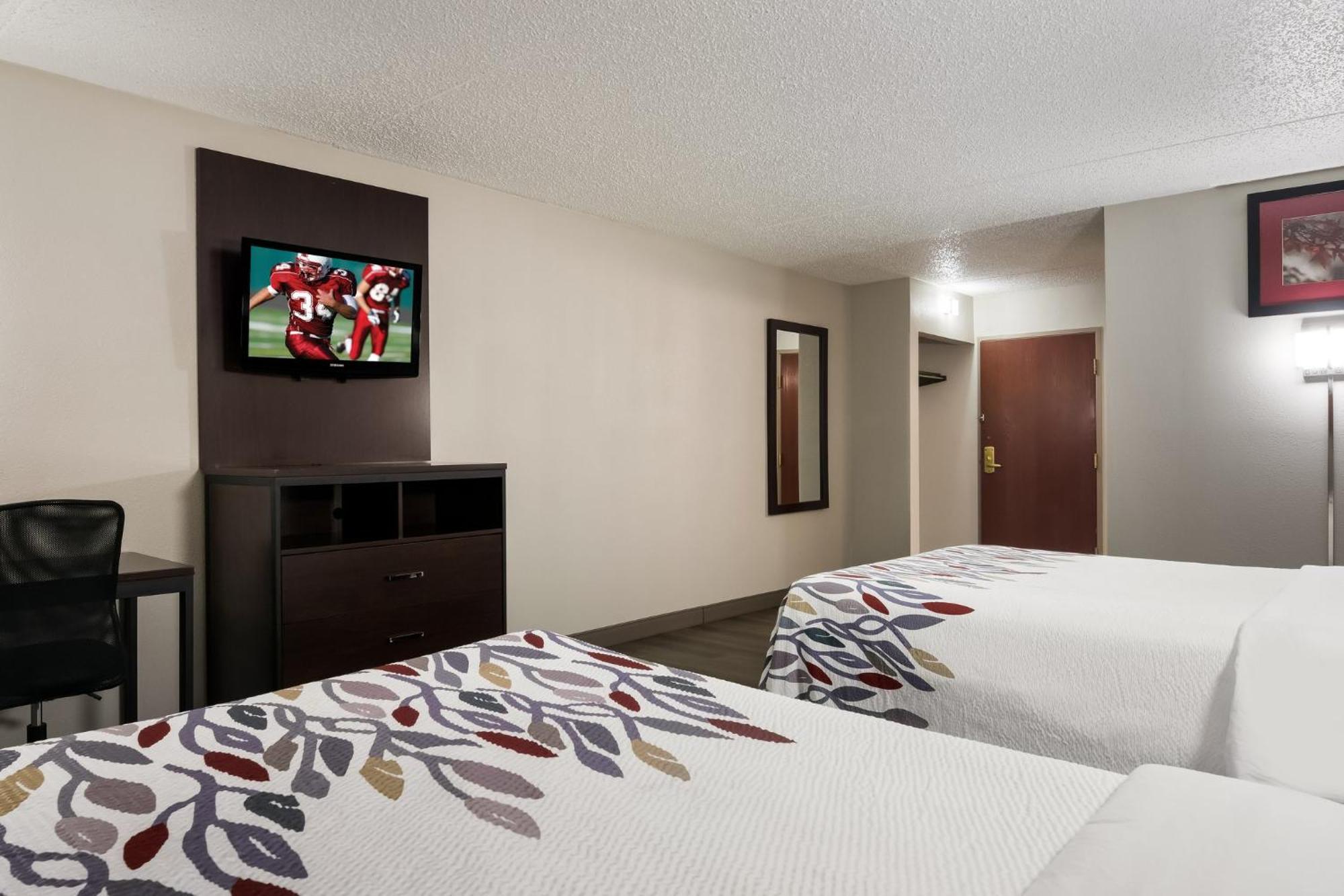 Red Roof Inn Hartford- New Britain Bagian luar foto