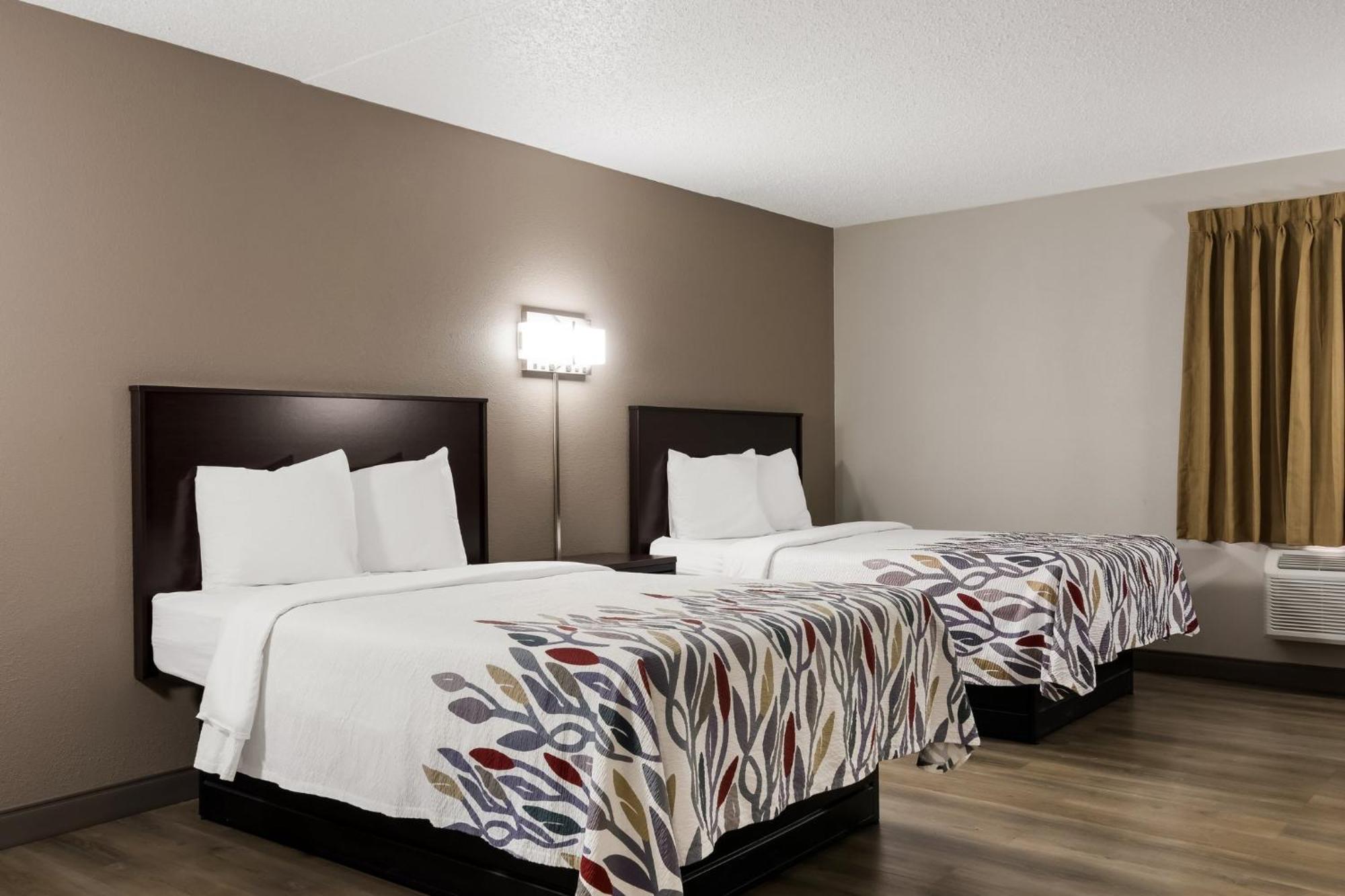 Red Roof Inn Hartford- New Britain Bagian luar foto