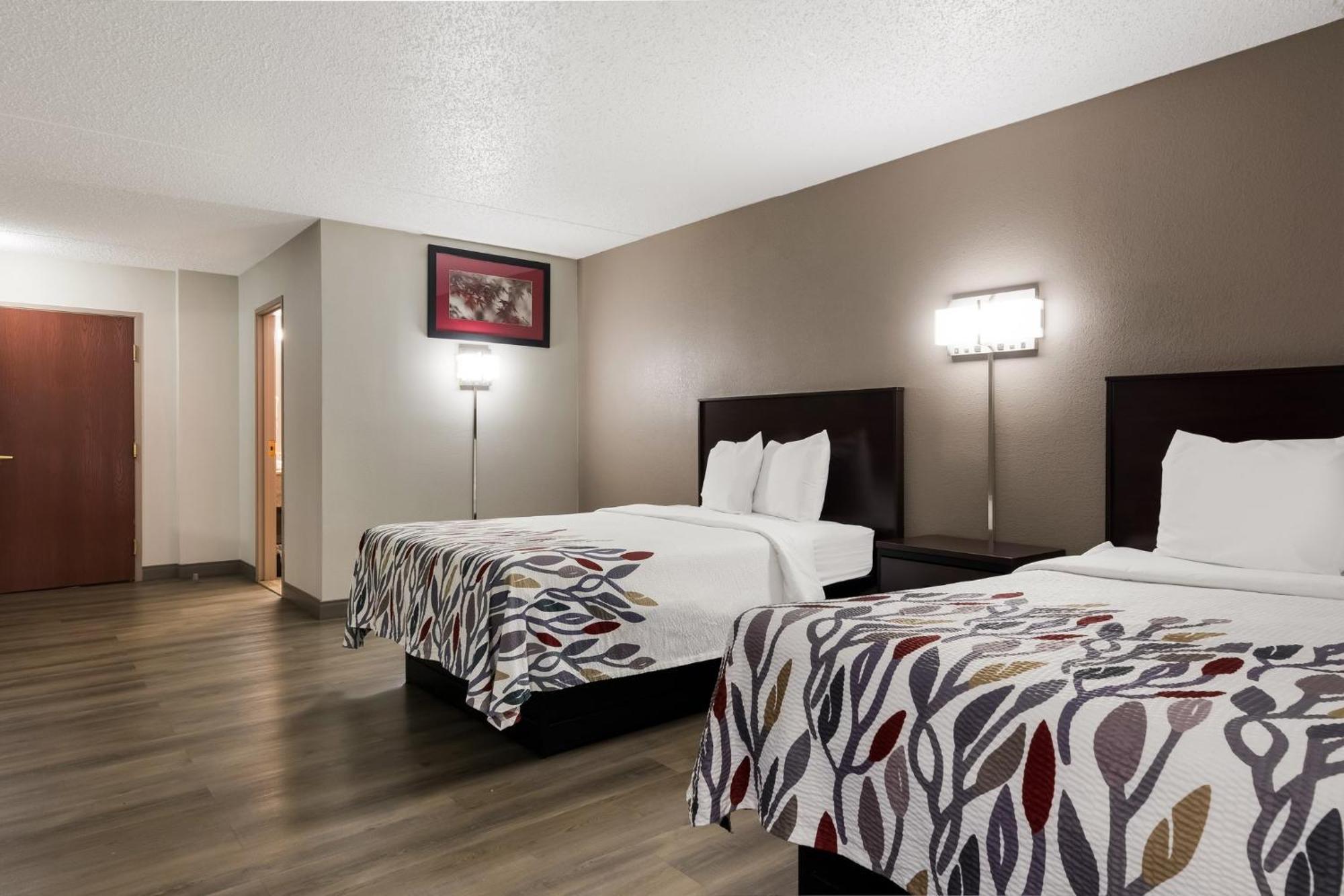 Red Roof Inn Hartford- New Britain Bagian luar foto