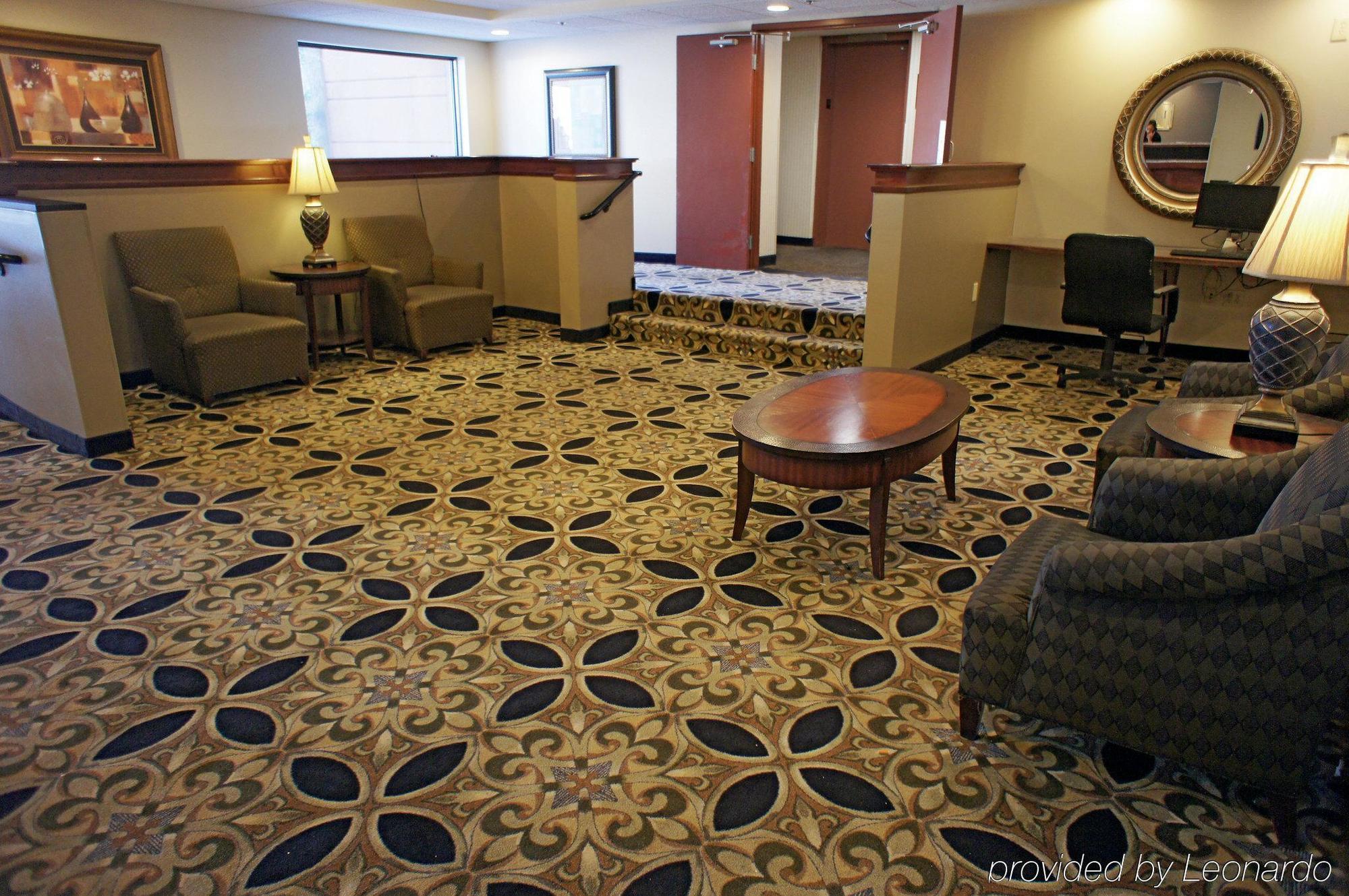 Red Roof Inn Hartford- New Britain Bagian luar foto