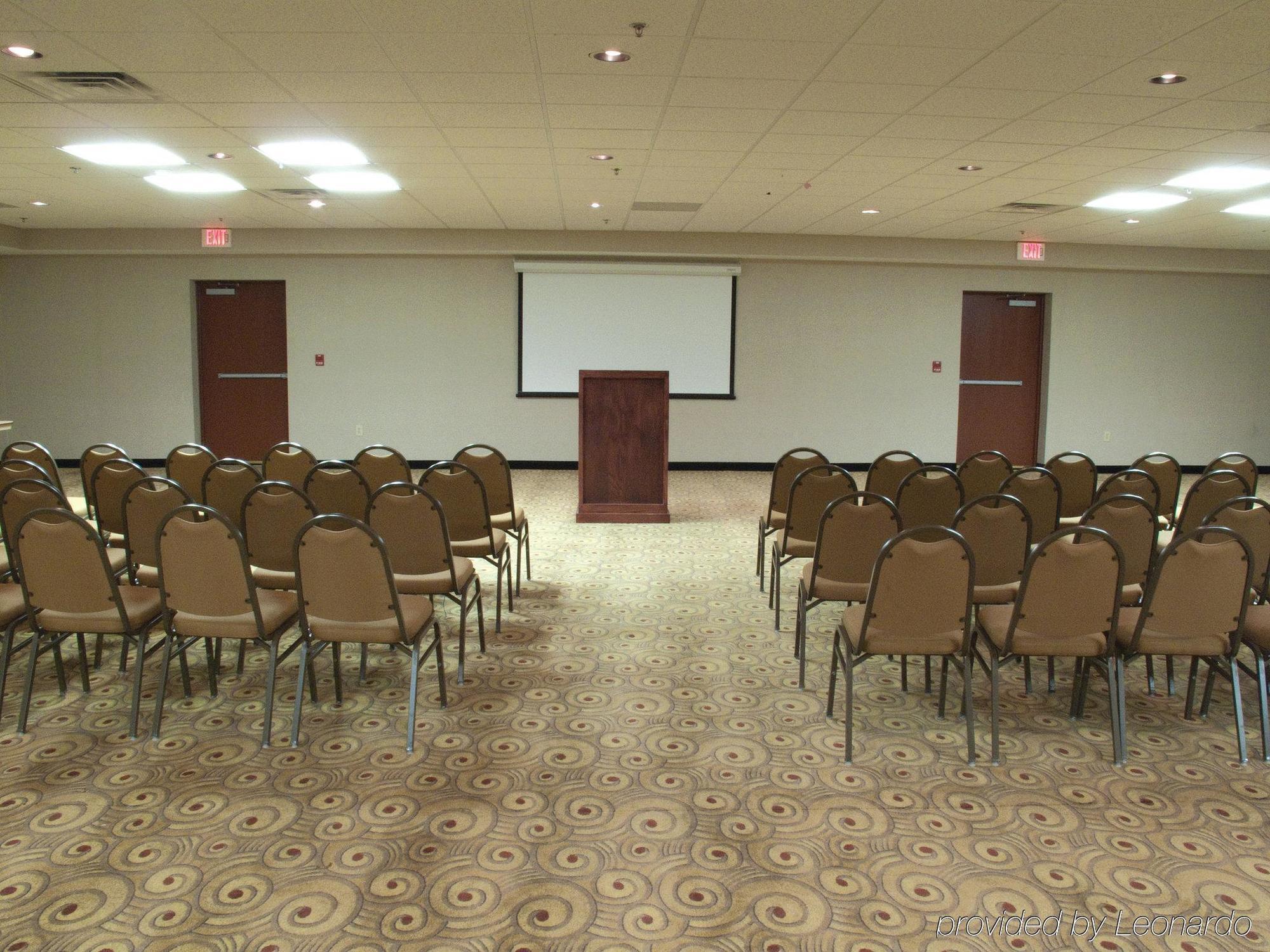 Red Roof Inn Hartford- New Britain Bagian luar foto